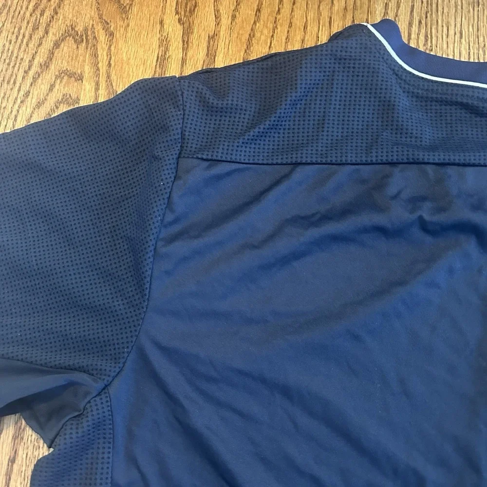 Majestic Men's Athletic Shirt Size L Navy Blue V-Neck Short Sleeve Sportswear